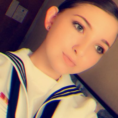 US Navy⚓️⚓️⚓️
Outside of the will of god there is nothing I want and in the will of god there is nothing I fear🙏🏼❣️⚓️
IG👉🏼@Sims_Gabriella4306
