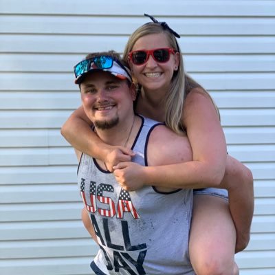 GroveCon's profile picture. I have very bad sports takes. White Sox - Bears - Hawks - Notre Dame 🏈 - UNC TARHEELS 🏀 - 2025 Red Sox Fan - Wannabe Sports Analyst