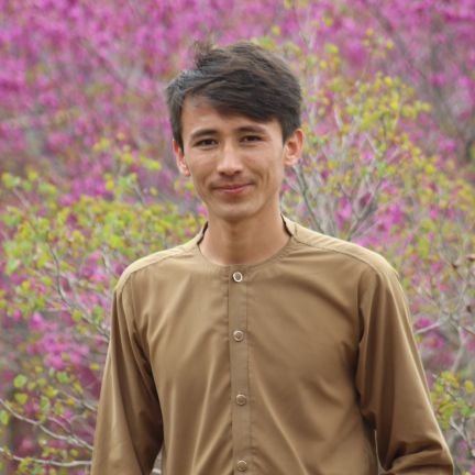 Noorudinparsa's profile picture. ‏‏‏‏اهل کجا بودنت مهم نیست، 
“اهل و بجا” بودنت مهمه ! 
منطقه زندگیت مهم نیست ،
 “منطق زندگیت” مهمه ! 
و گذشته زندگیت مهم نیست ، امروزت مهمه که چه گذشته ای واسه