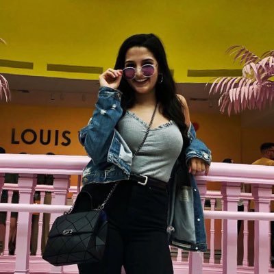 AlyssaNoriega03's profile picture. No I'm not Italian but I do like the food. I also drink my weight in tea.☕️