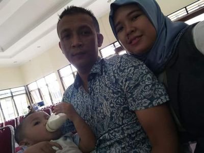 Pebri38963222's profile picture. 