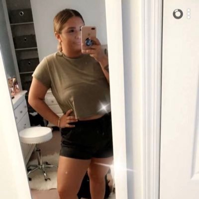 LexiDavidson3's profile picture. sc: alexisdavidson