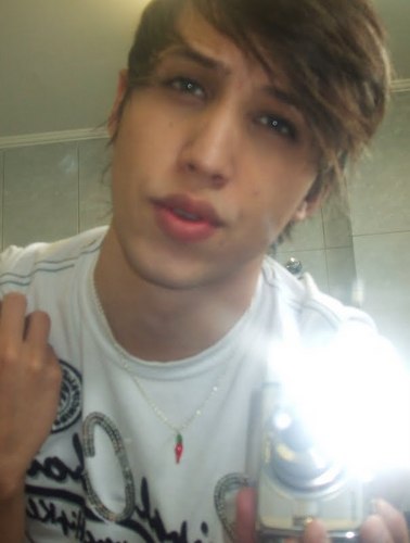 Siga e conheça ''IM A FREE BITCH'' :)