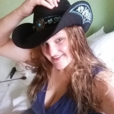 AnnaShimell's profile picture. 