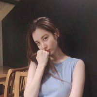 Aara(@ESCAPEDAara_) 's Twitter Profile Photo