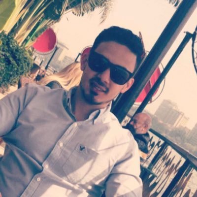 طبيب اسنان
