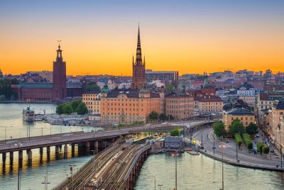 The official handle for Gumbala Suthuvom YT channel. We share informative and travel videos of Tamil people from Sweden- Multiple admins♥️
https://t.co/OQTD6hFzQn