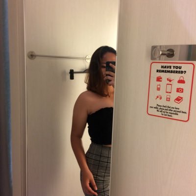 tangingangaraw's profile picture. life’s striking