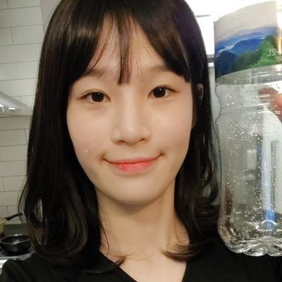 AsmrDinnertime's profile picture. 안녕하세요 반가워요:) 저는 유튜브에서 DinnertimeASMR채널을 운영하는 '식사하는 그녀'예요♥ 
https://t.co/gvoldY4MwE