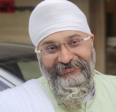 Amritvela Chaliya, Kirtan Darbar
By Bhai Sahib Bhai Gurpreet Singh Ji (Rinku Veer Ji) Bombay Wale
For Any Query Contact :
8070002000
9970224499
9890056015