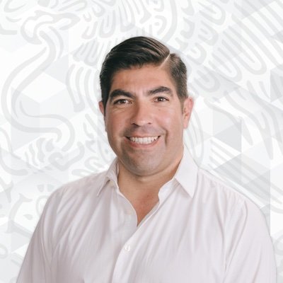 Candidato a Senador de la República por Morena en Baja California.