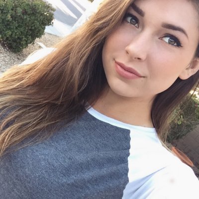 Alinacruzi's profile picture. Yah you already kno

Snap: alinacruzia