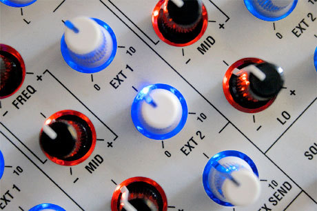 ex-KORG inc. / Design Engineer : CX-3, BX-3, Kross61, KAOSS PAD, KaossDJ, ZERO4/ZERO8 mixer, D3200, MR-2, Electribe MX/SX, WAVEDRUM, Silent Cymbals (Zildjian)