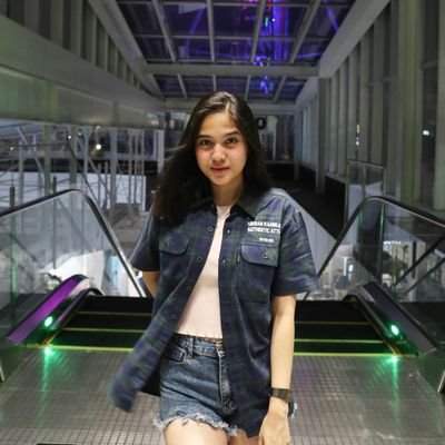 RemahanPeyek14's profile picture. Penikmat Senja dipagi hari.