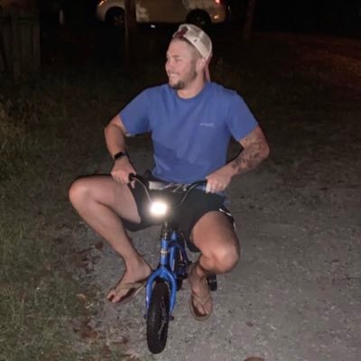 nick_houck_'s profile picture. don’t be a buddy fucker