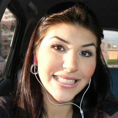 SinaAvila33's profile picture. #PorFavor “Aquellos que dicen que no puede hacerse, no deberían interrumpir a quienes lo están haciendo”.