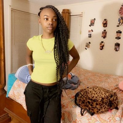 instagram:prettylilg__