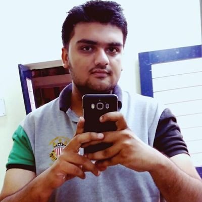 Die hard cricket fan | Indian 💙 | CSKian 💛 | Foodie...