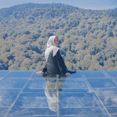 aleesaash's profile picture. 