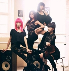 가요를 좋아라 함.