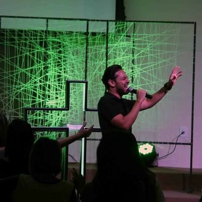 °Pastor
°Casado com Djorrane
°Criador do Shelby
Cristianismo não é simplesmente conhecer a Cristo. Cristianismo é ser o que Ele é, viver como Ele viveu.