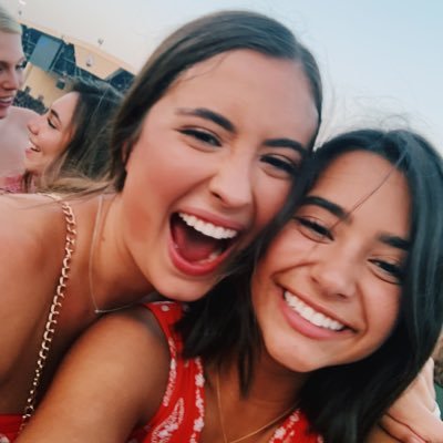 carmenccutrona's profile picture. 