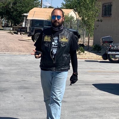 _bakura's profile picture. Geek, web developer, gamer, music lover and the next king of the pirates xD (otaku), all that in a little container :3 M:.M:. /G\