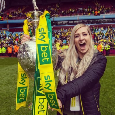 Head of Marketing, Admissions and Schools Liaison @EastCoast_Coll 💻 | Mostly tweeting about #ncfc and netball 🔰 | Views are all my own 🙌 |