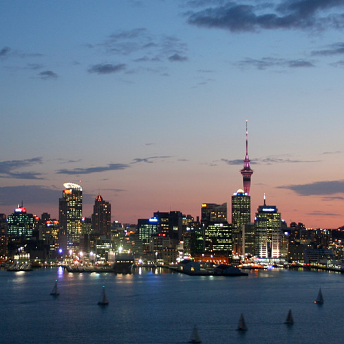 We have a live streaming webcam showing Auckland City 24/7 at https://t.co/sFtQQIdzCA - if it is capturing something cool we’ll alert you here.