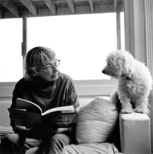 in honor of Pulitzer Prize winner Mary Oliver and her beautiful poems.

*not Oliver's official account