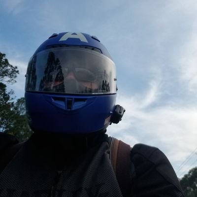 Foolish_Lee's profile picture. 