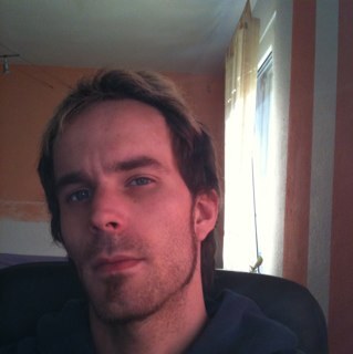 iphoneuser85's profile picture. 