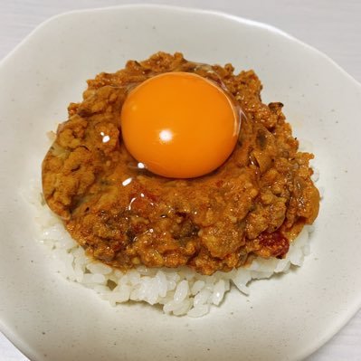 カレーラバーの公式閲覧兼ひとりごと専用アカウント 病みツイからネタツイまで もはやポエマー