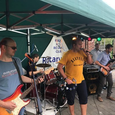 Experienced Tunbridge Wells based function band. Specialising in weddings, parties and corporate events, large or small. Great rates available. party band