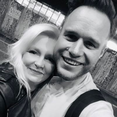 Be kind, laugh a lot... and don’t be a knob! 😍 @ollyofficial ❤️