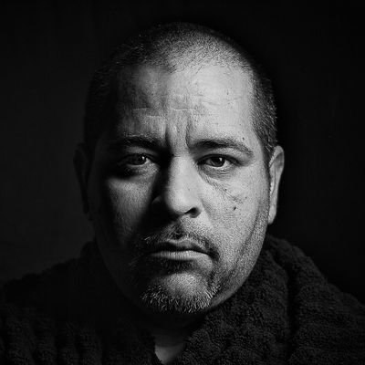 Amateur/hobbyist portrait artist and photographer. Canon shooter. Capturing moments and creating portraiture is my passion