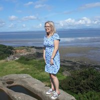 Sarah Hutchins - @Sarahhutchins75 Twitter Profile Photo