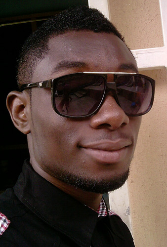 kennethcoleAnya's profile picture. 