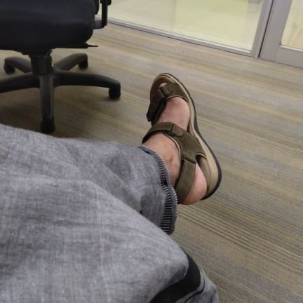 Professional Banker.
RT are not endorsements. Views my own.