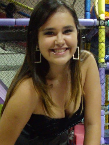 Faço da queda um pαsso de dαnçα, do medo umα escαdα, do sonho umα ponte, dα procurα um encontro, e se o príncipe nαo se encαntαr, tiro ele dα históriα !