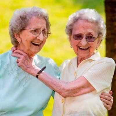 We am Lil & Doris. The hilarious 96yrs Young Identical Twin Sisters from the UK . 👵🏻💞👵🏻 #twins #blackcountry #tipton #tiptontwins #dorisandlil