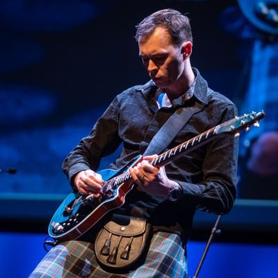 Academic paediatric gastroenterologist; lover of sci-fi & gaming; family man; guitarist; taekwon-do; child health, IBD & microbiota; quite Scottish.