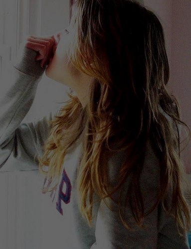 Libriana, 19 anos, moda, família e alguém.