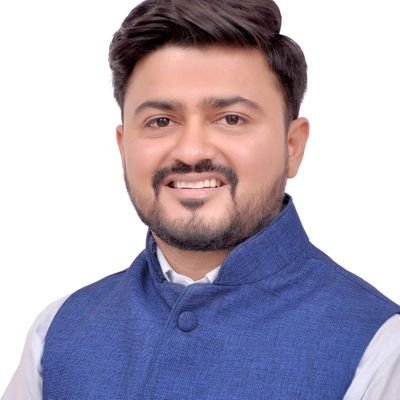 Proud Indian / @BJP4india activist / 
loves nature / straight forward / 
i am here to express /
rise n shine /veiws are personal .🇮🇳
