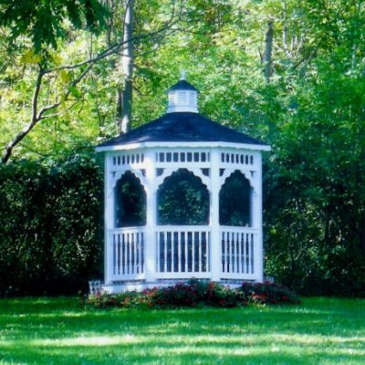 Cobblestone Springs promotes awareness of the essential interdependence of Earth, plant and animal life, and humanity. Retreat Center, Finger Lakes , NY.