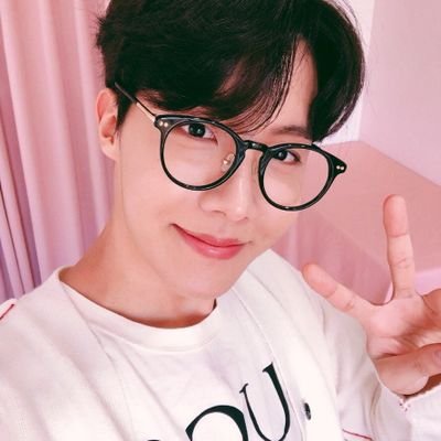 K-pop, BTS, ARMY. Взаимна к ARMY💕 J-hope 1 love 💕
на сообщения не отвечаю (почти)