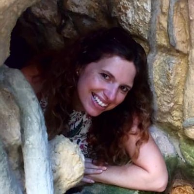 Mum to 2 little girls | Blogger of travel, trips and family life in general | Loves great food, drink and company | Email me: jauntytravelmum@hotmail.com