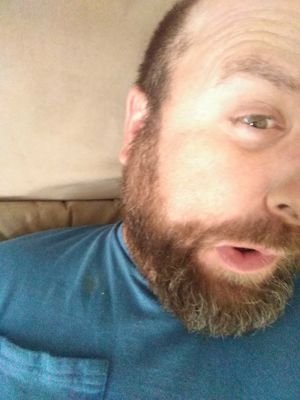 dave19901166's profile picture. im on the tweeter taking a tweet