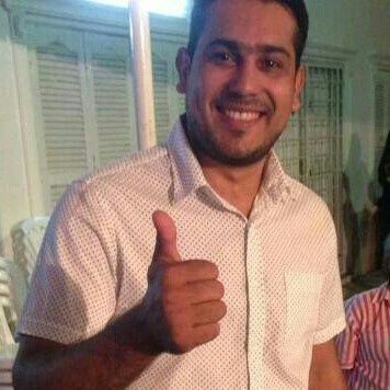 Docente Universitario, Abogado, Notario, Especialista en Didáctica de la Educación Superior, estudiante de Maestría en Ciencias Jurídicas.