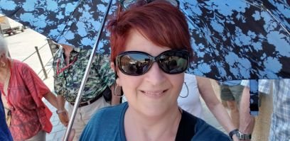 Happyfeetgrow's profile picture. 